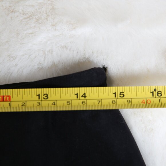 PATAGONIA Black Skort with Zippered Side Slits - NWT - Picture 10 of 12